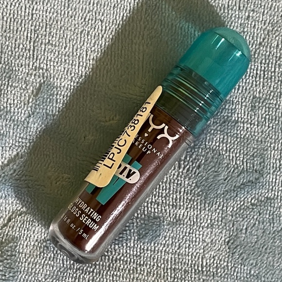 NYX Professional Makeup Lip IV Hydrating Lip Gloss Stain- ESPRESSO SOAK - Picture 3 of 9